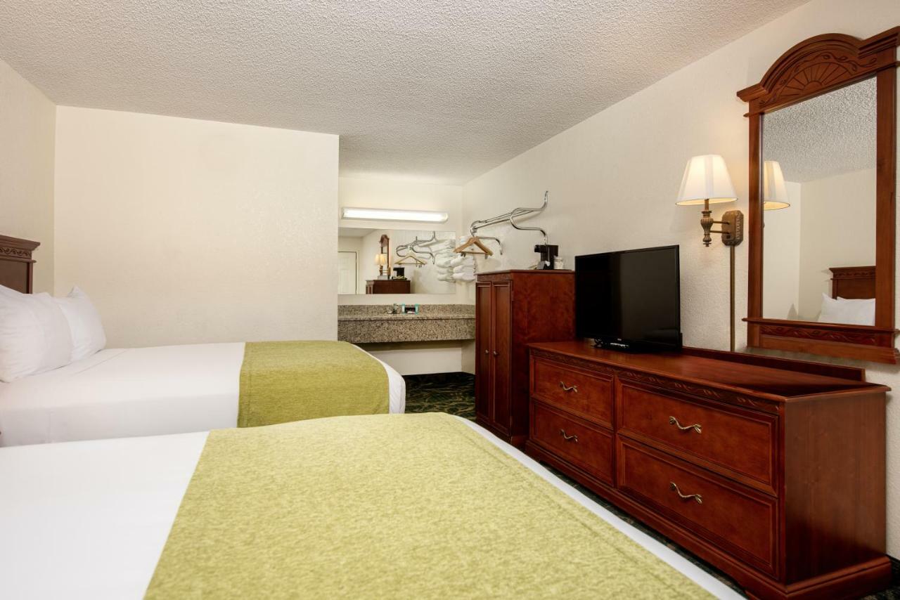 Branson's Motel