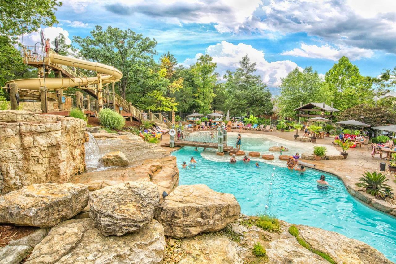 The Lakeside At Stillwater's *