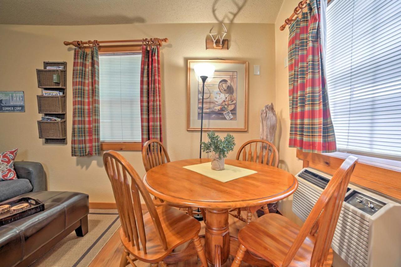With Deck Near Table Rock Lake! Holiday home