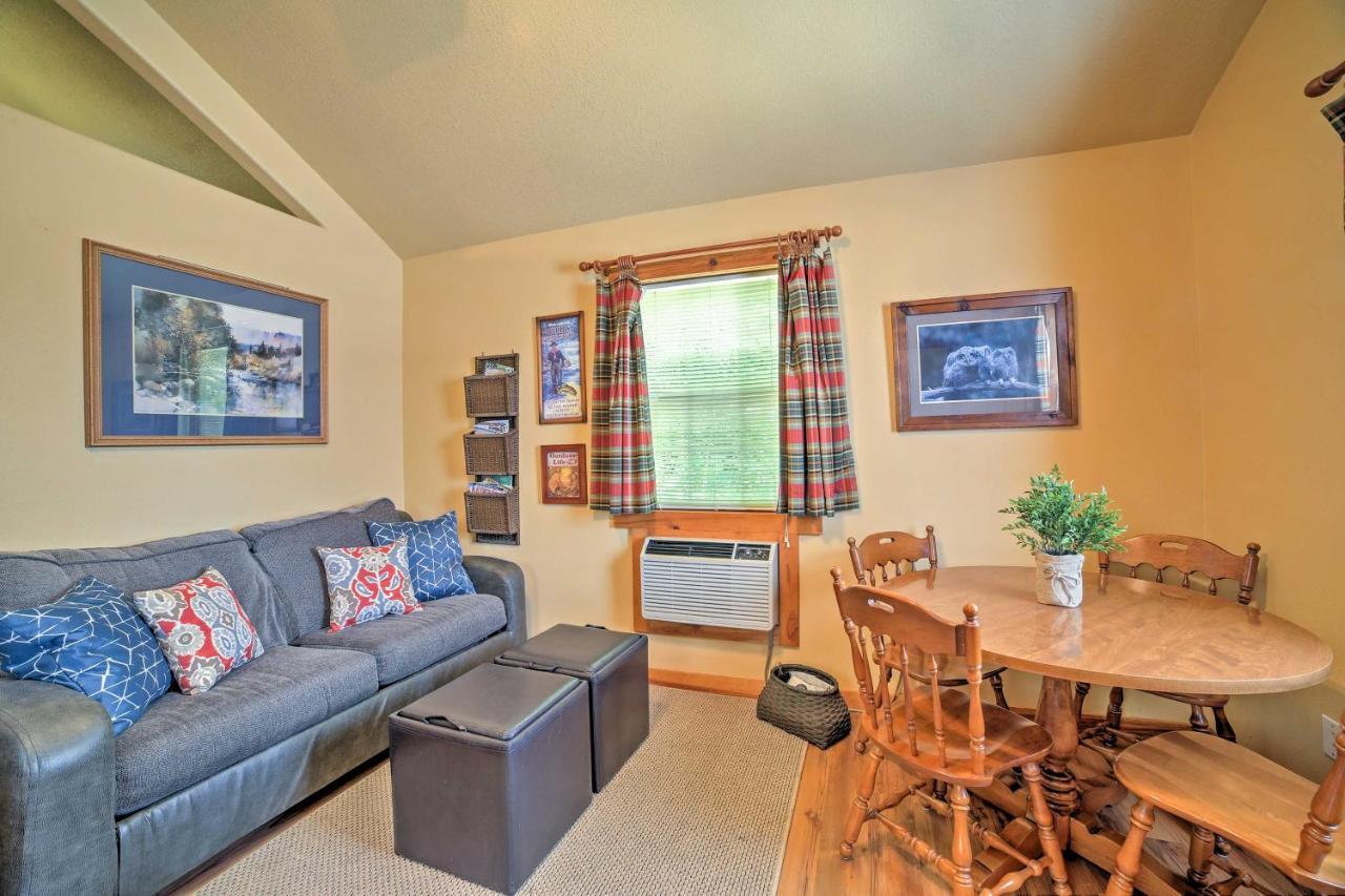 Holiday home Cozy Near Table Rock Lake! *