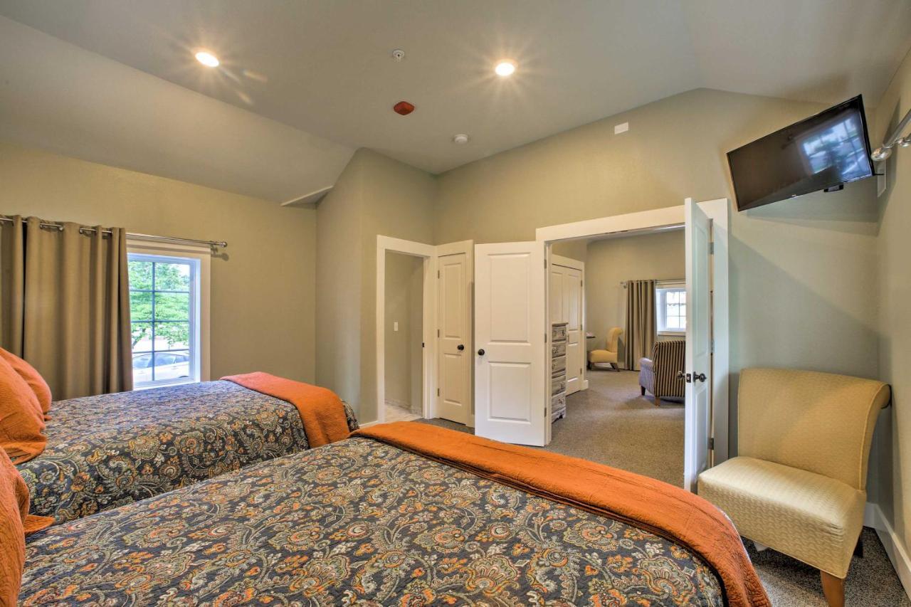 With Pool Access About 2 Mi To The Strip Branson