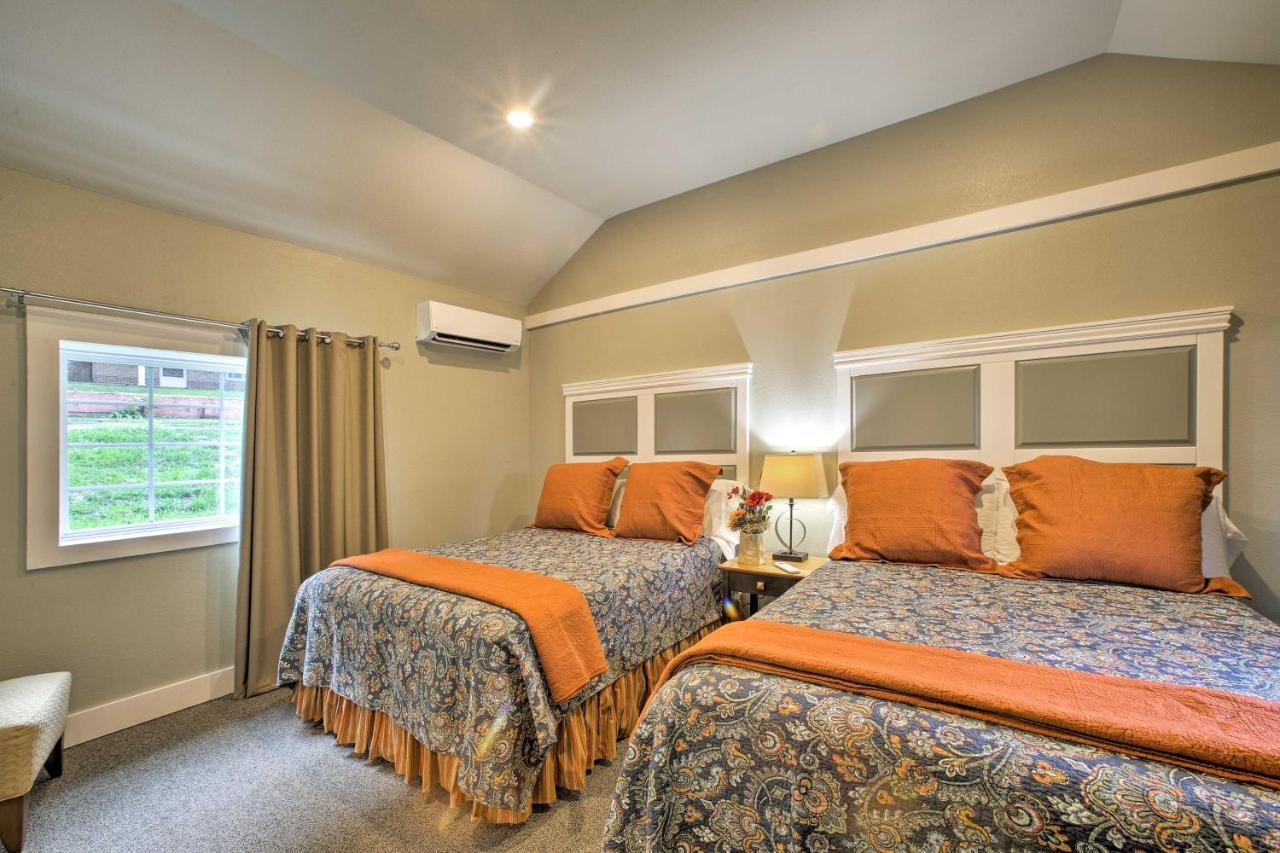 With Pool Access About 2 Mi To The Strip Holiday home *