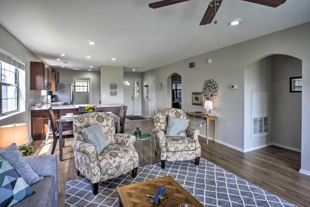 Less Than 1 Mi To Strip On Golf Course! Apartment