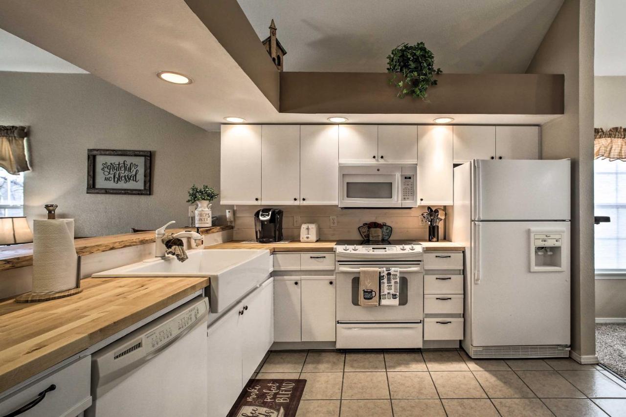 Lakefront Getaway Near Marina And Fishing! Apartment *
