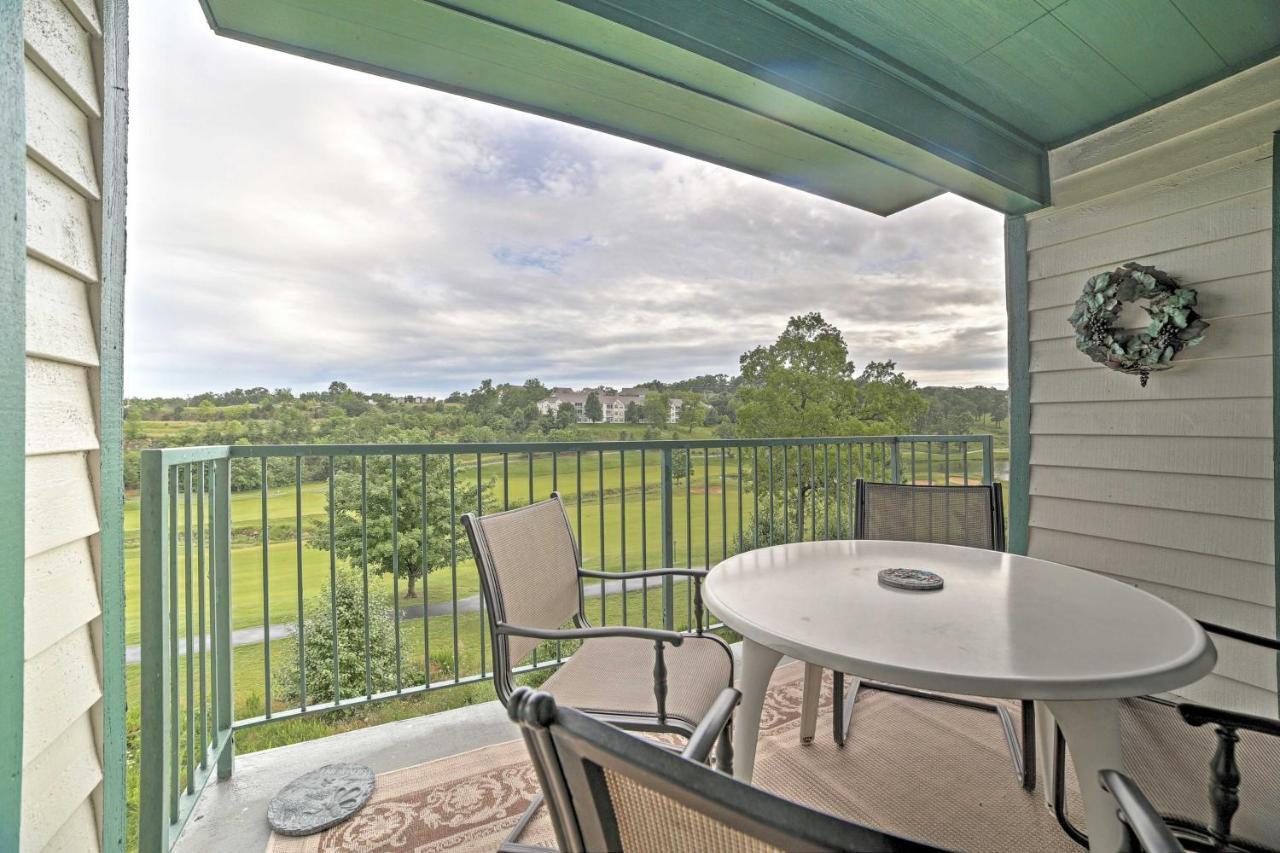 Apartment Less Than 1 Mi To Strip On Golf Course!