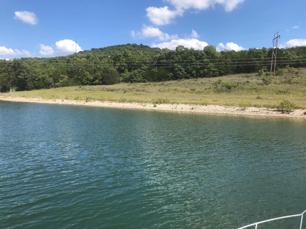 Holiday home Lakefront Haven *