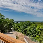 Staycation Lodge With Indoor Pool And Basketball Court