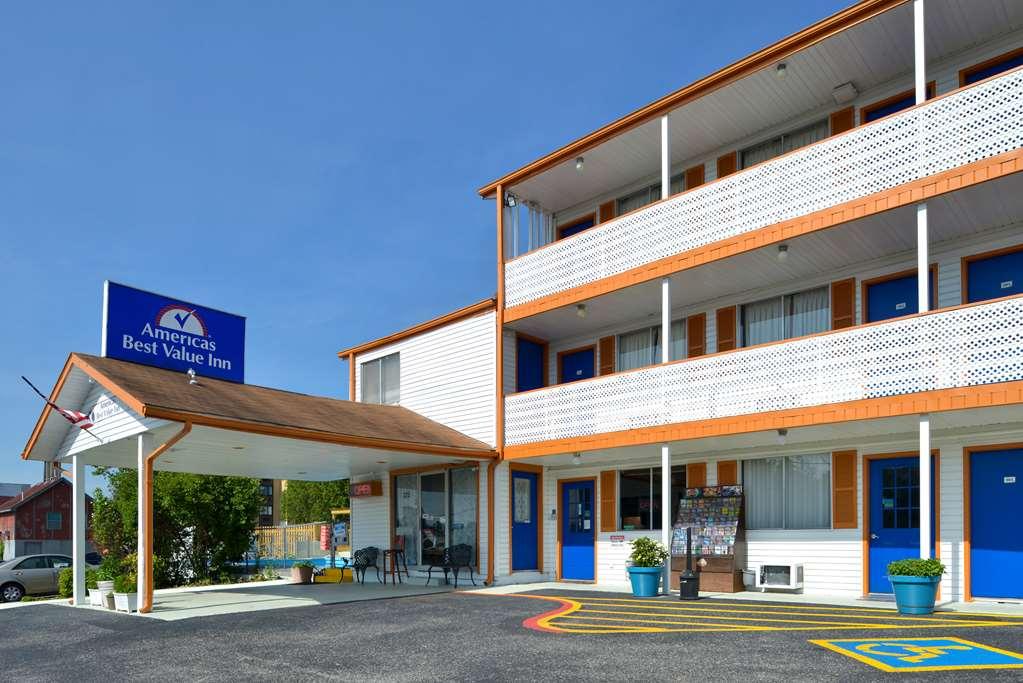 Americas Value & - Near The Strip Branson
