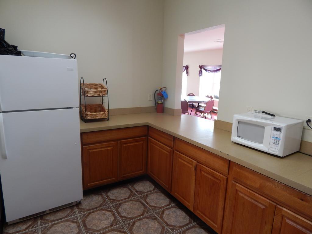 Ramada And Branson