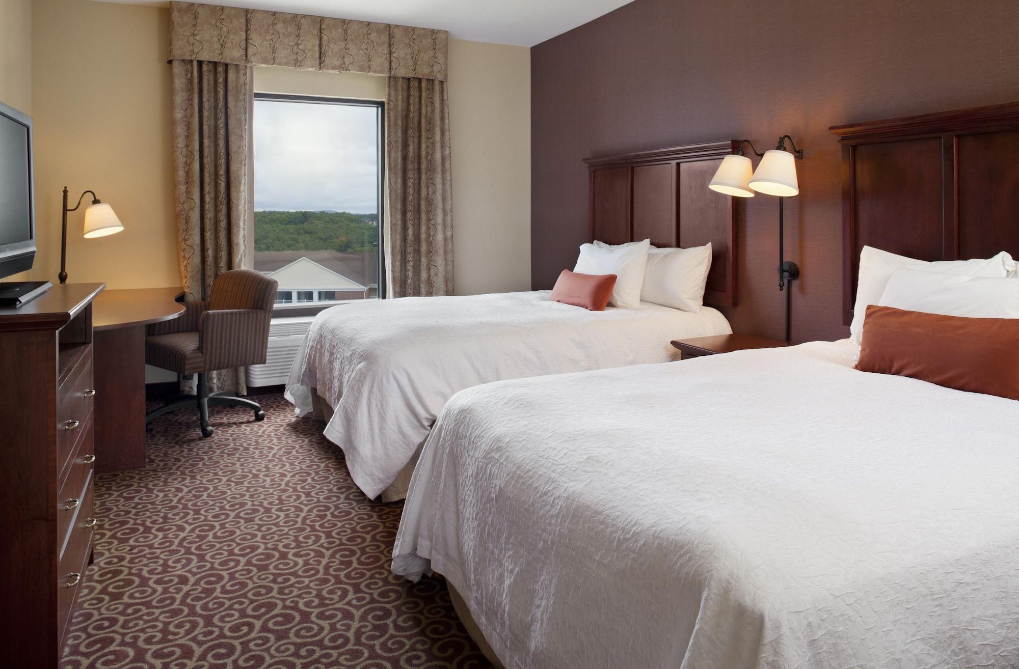 Hampton - Hills Hotel