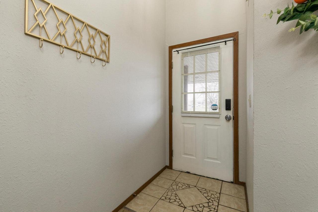 Holiday home Meadow Getaway 2 Bedroom Near The 76 Strip - Free Tickets Included Branson