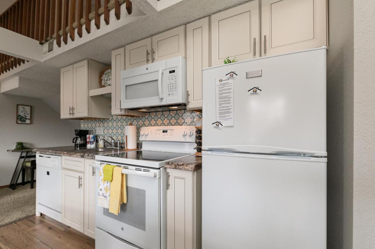 Holiday home Meadow Getaway 2 Bedroom Near The 76 Strip - Free Tickets Included Branson