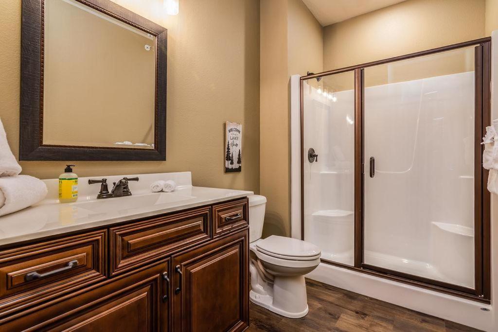 Staycation With Indoor Pool And Basketball Court Lodge