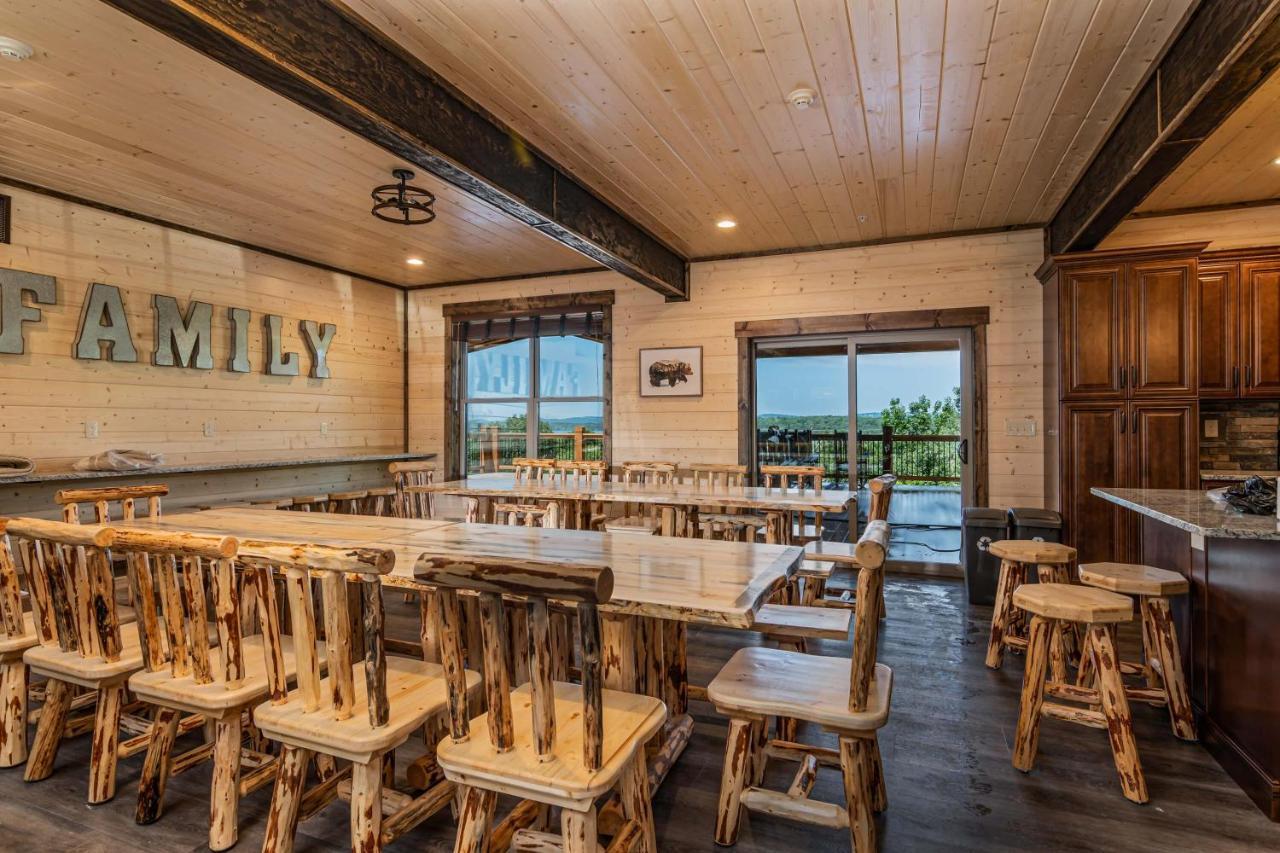 Staycation With Indoor Pool And Basketball Court Lodge Branson