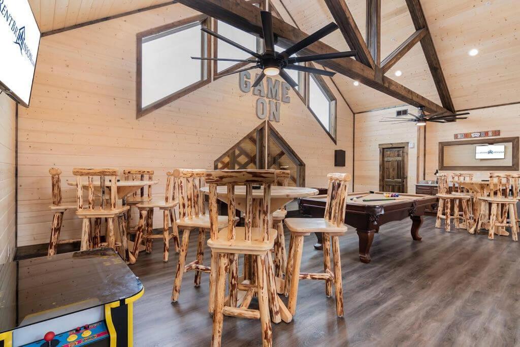 Staycation With Indoor Pool And Basketball Court *
