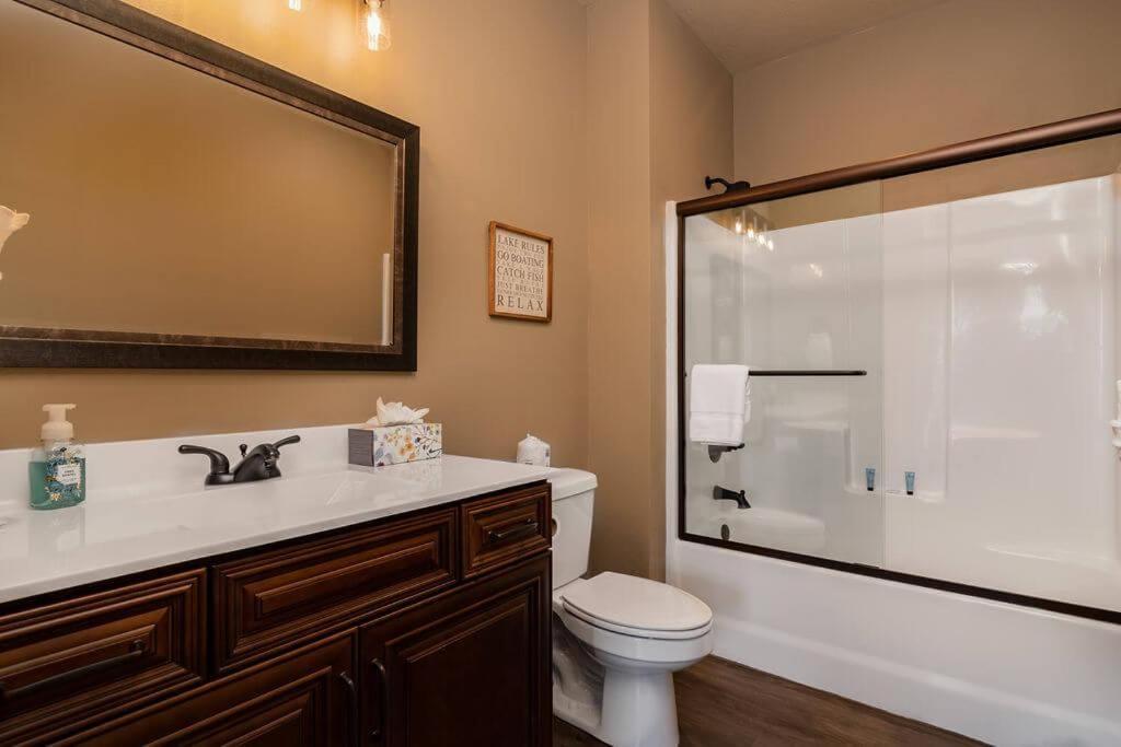 Lodge Staycation With Indoor Pool And Basketball Court *