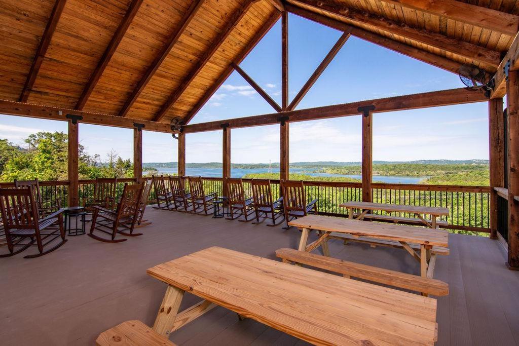 Staycation With Indoor Pool And Basketball Court Lodge *