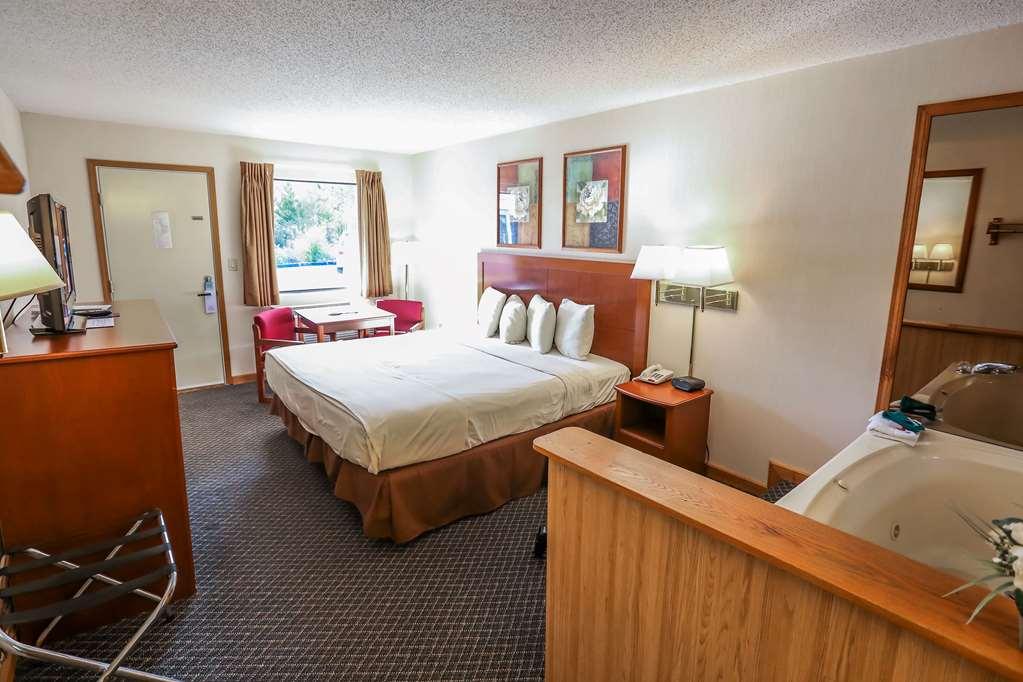 Motel Super 8 By Wyndham - Shepherd Of The Hills Exwy 2*
