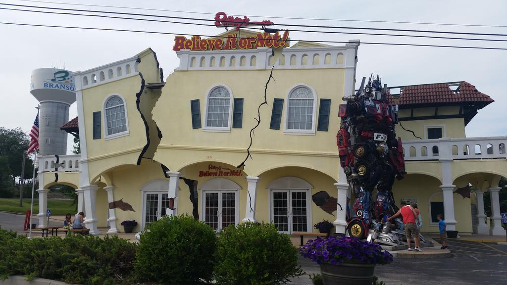 Multi At Eagles Nest Holiday park Branson
