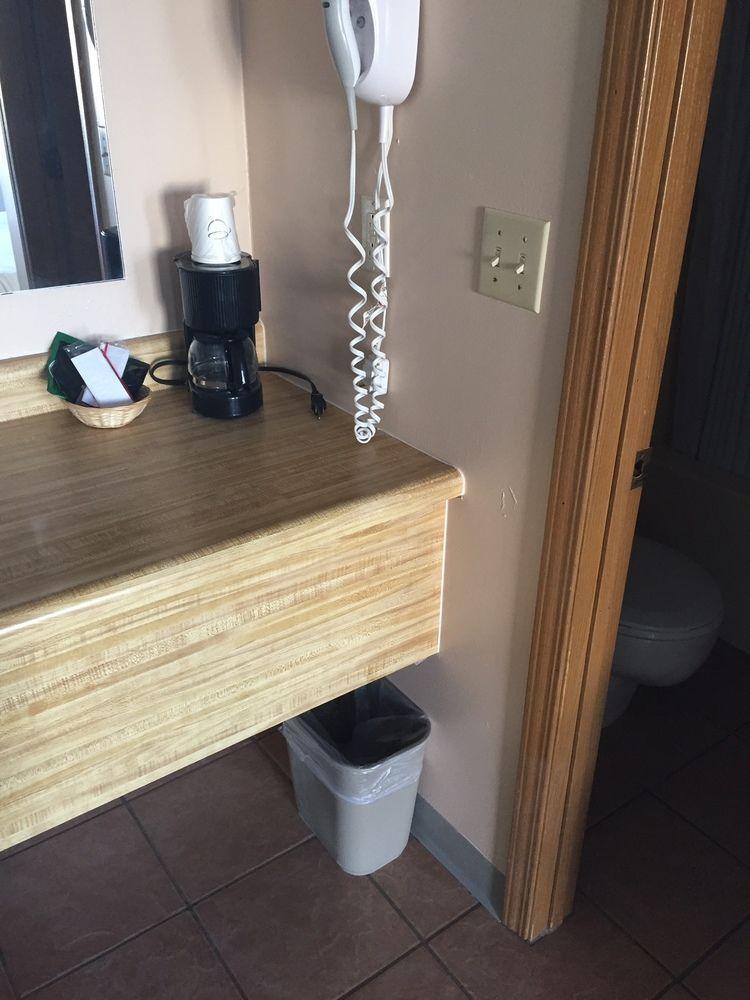 Willow Tree Hotel