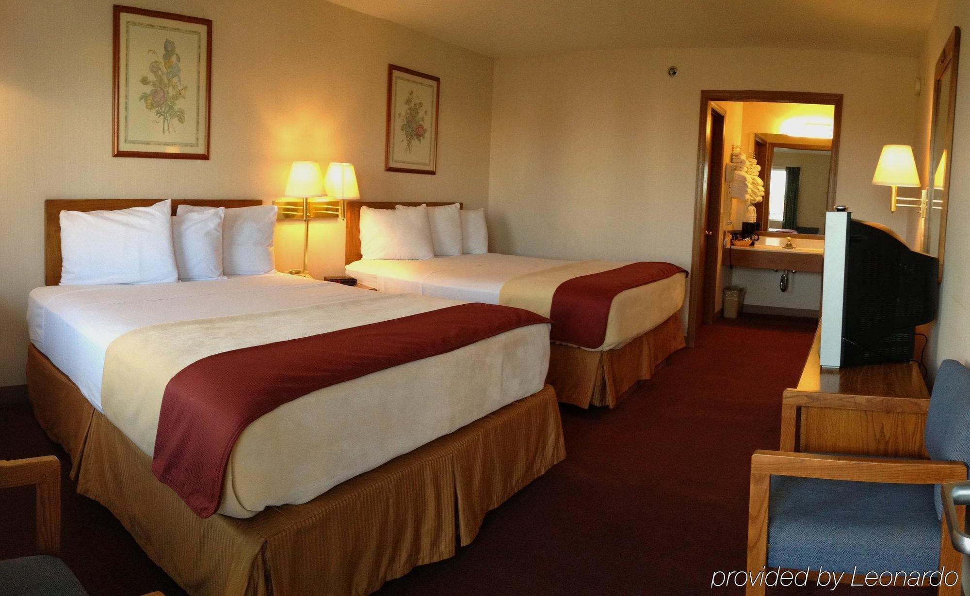 Plantation Hotel 2*