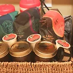 Grandmas Attic Centrally Located Vintage Condo!
