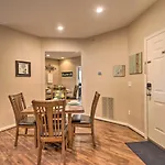Spacious Condo About 4 Mi From Downtown Branson!