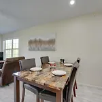 Holiday Hills Condo With Balcony And Pool Access