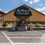 Forest Heights Lodge - 6Br - Pool Table - Near Silver Dollar City - Free Tickets Included