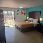 Howard Johnson By Wyndham Branson Theatre District