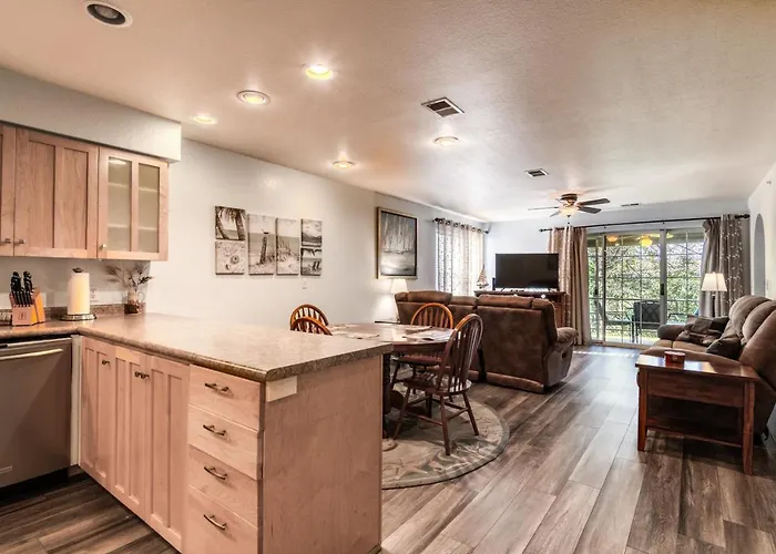 Quiet And Serene Condo In Branson