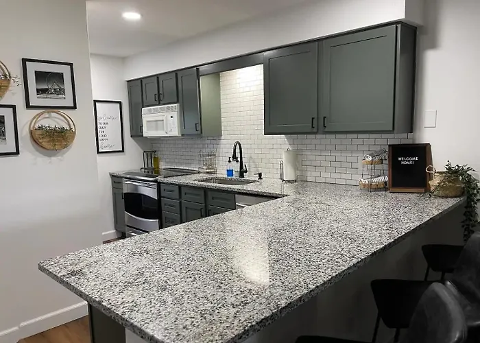 Royale Condo