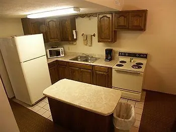 Lilleys\' Landing Resort & Marina