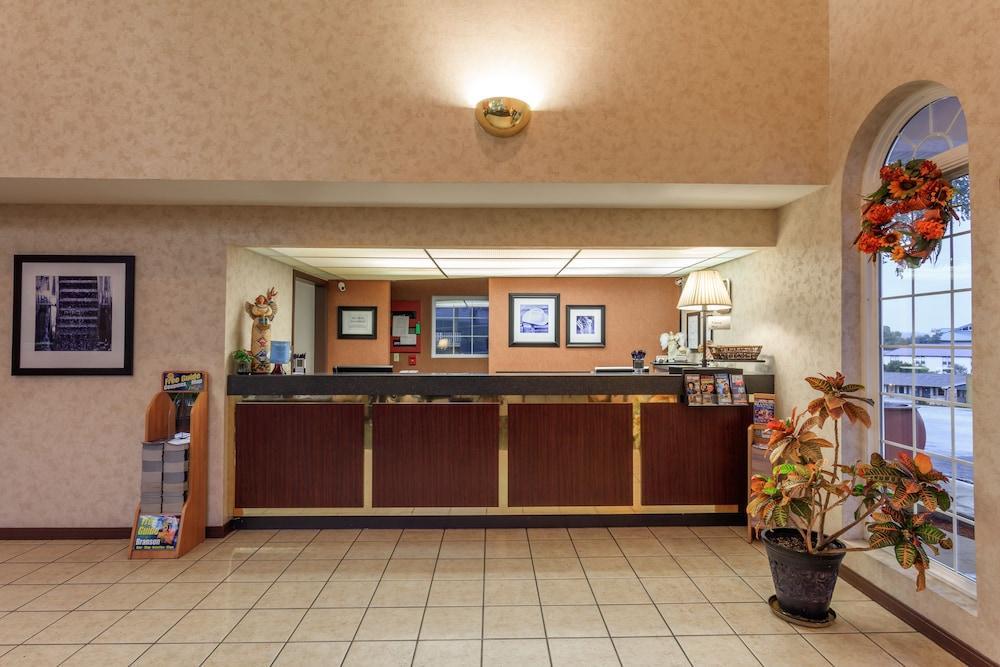Angel - Hotel Branson