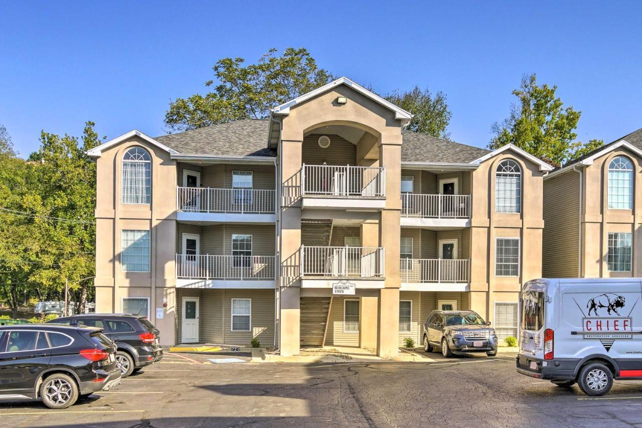 Apartment Modern Escape With Lake Taneycomo Views! *