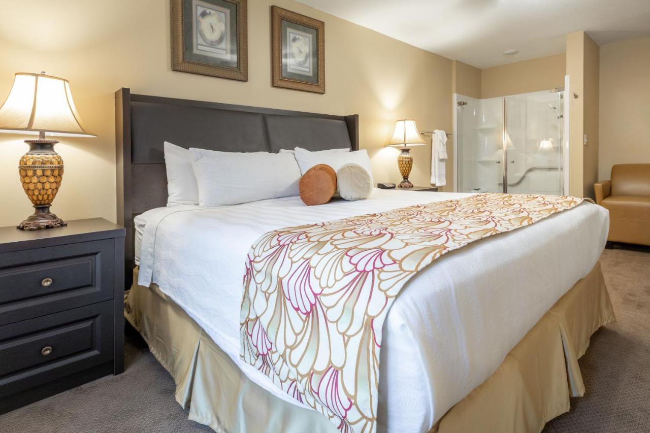 Hotel Surrey Vacation By Capital Vacations