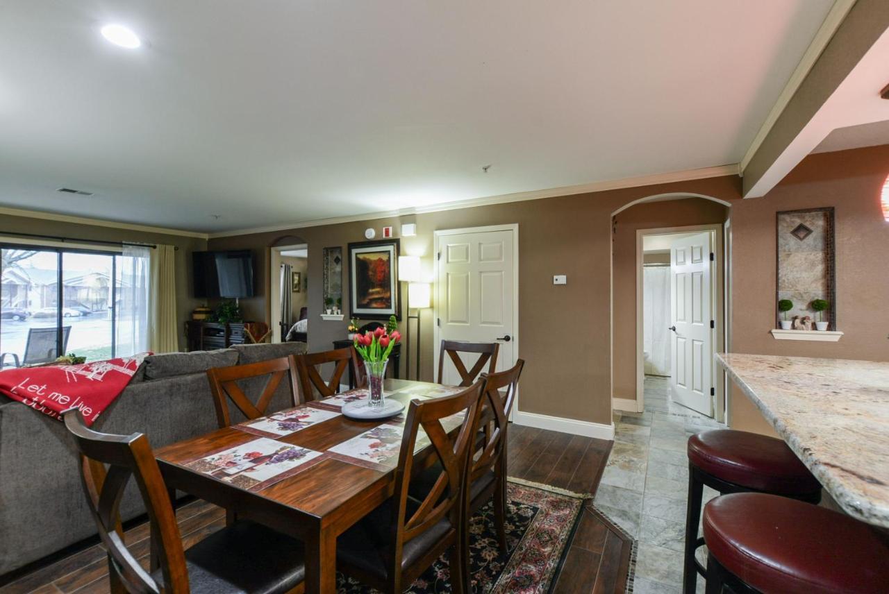 Thousand Hills Luxury Condos: Heart Of Retreat *
