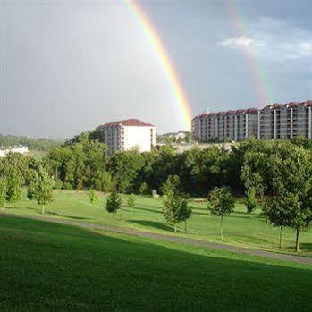 Grand Crowne 4* Branson