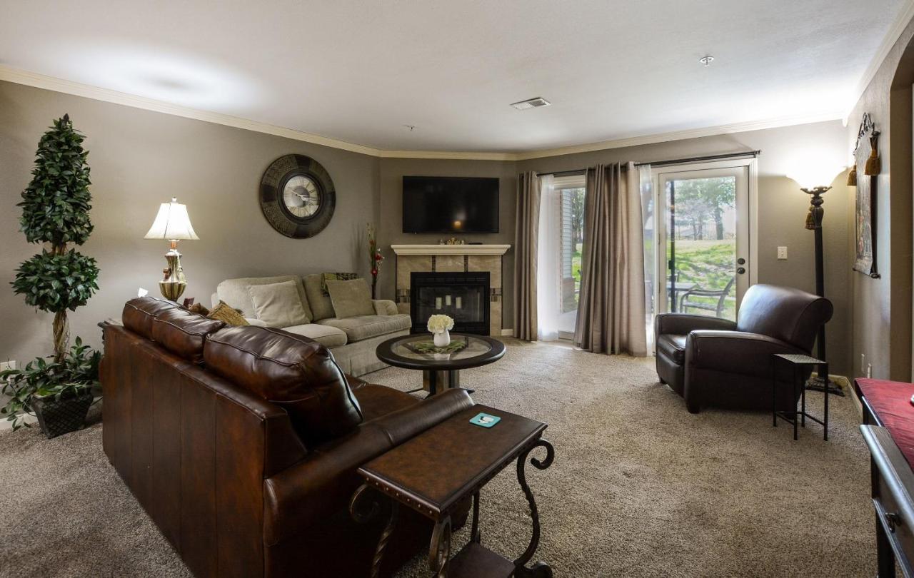 Aparthotel Thousand Hills Luxury Condos: Heart Of Retreat