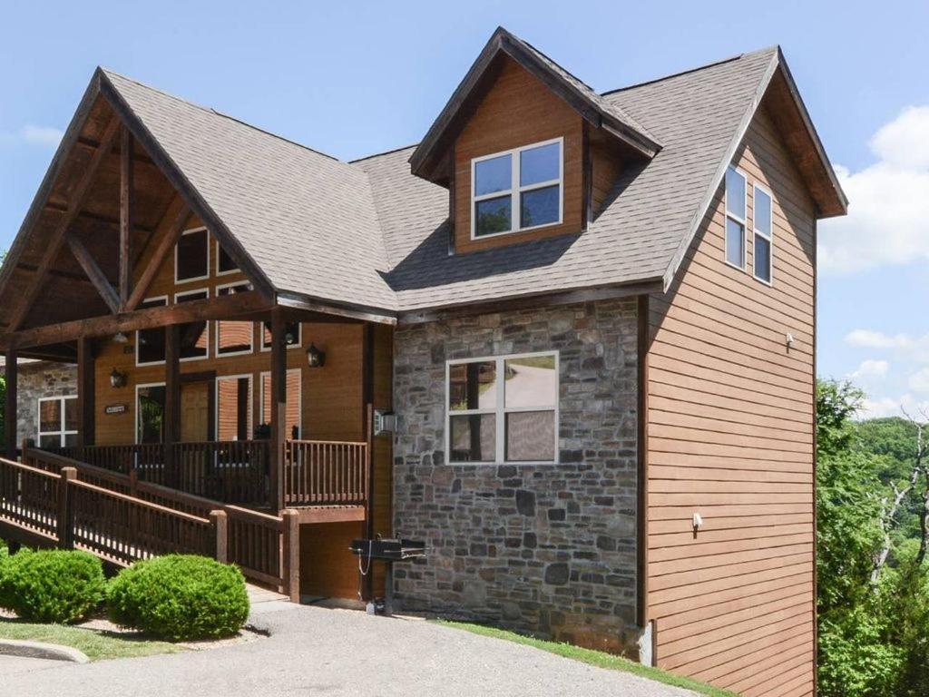 371 Branson