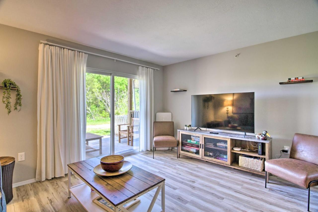 With Patio, 4 Mi To Silver Dollar City! Apartment *