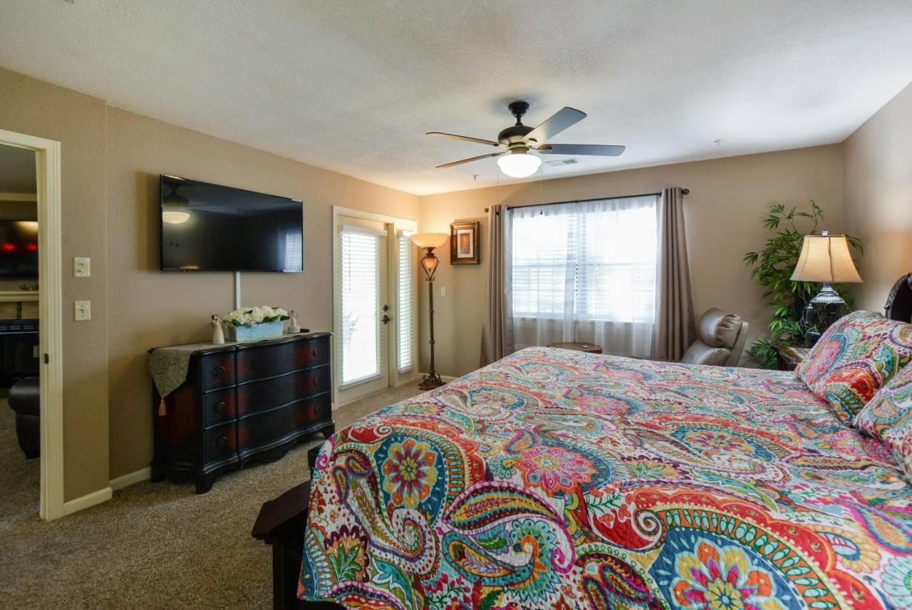 Aparthotel Thousand Hills Luxury Condos: Heart Of Retreat