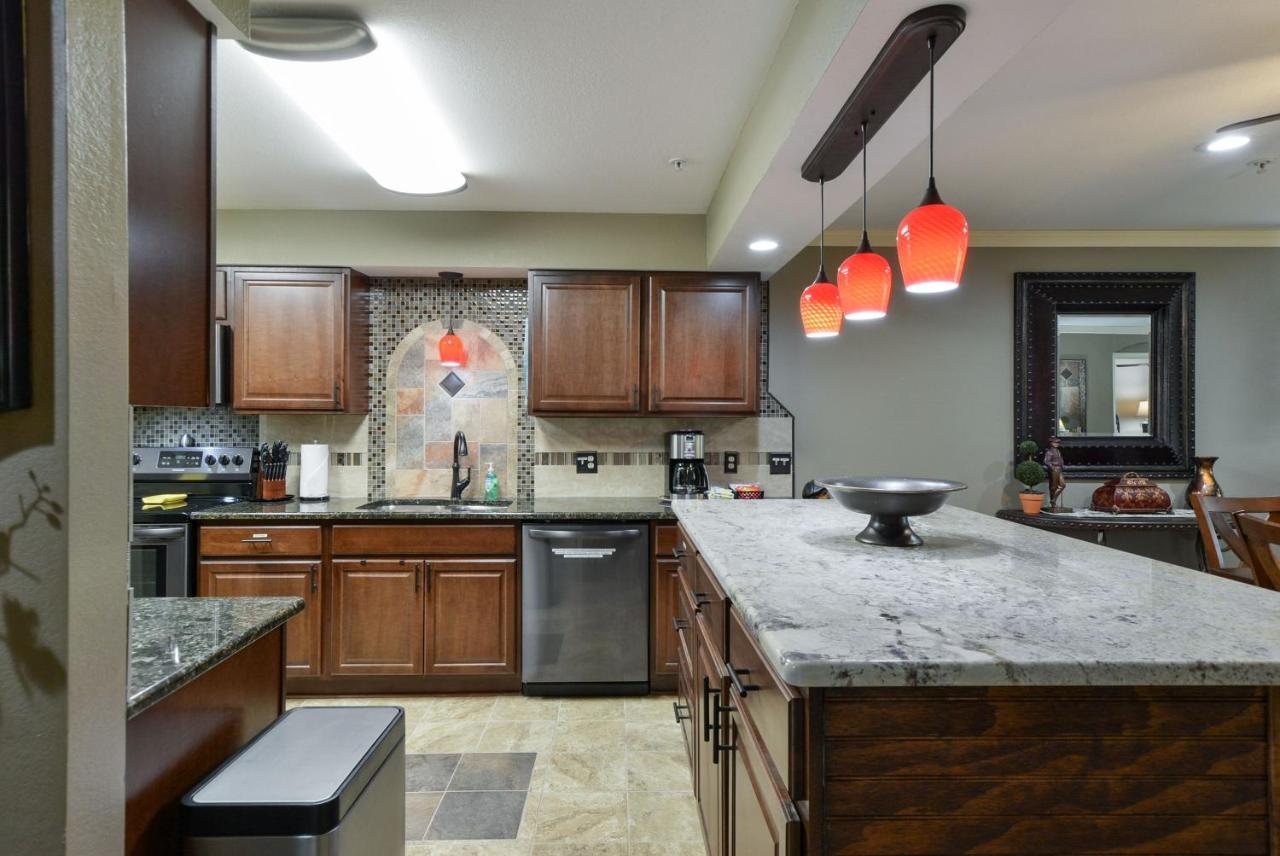 Aparthotel Thousand Hills Luxury Condos: Heart Of Retreat