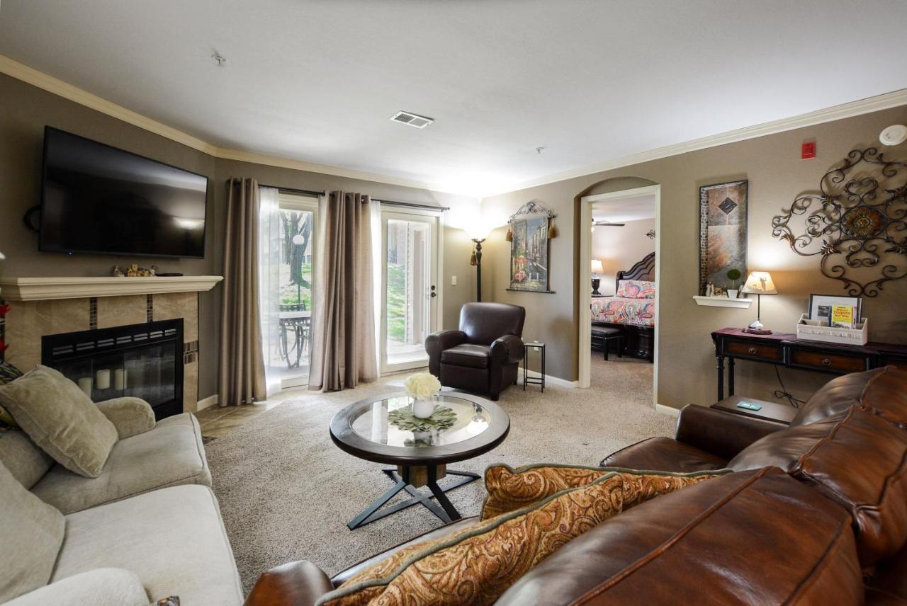 Thousand Hills Luxury Condos: Heart Of Retreat * Branson