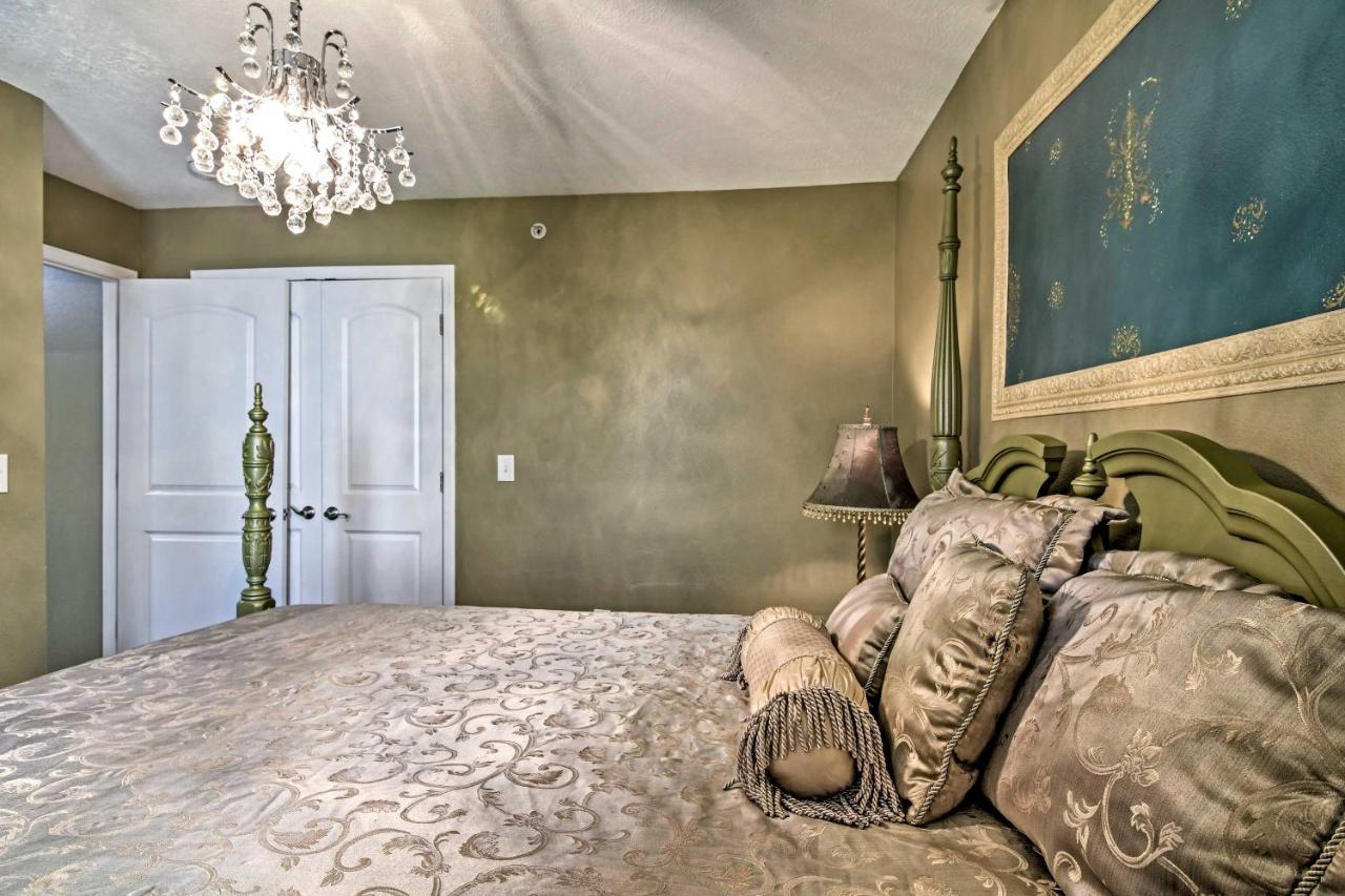 Grandmas Attic Centrally Located Vintage Condo! *