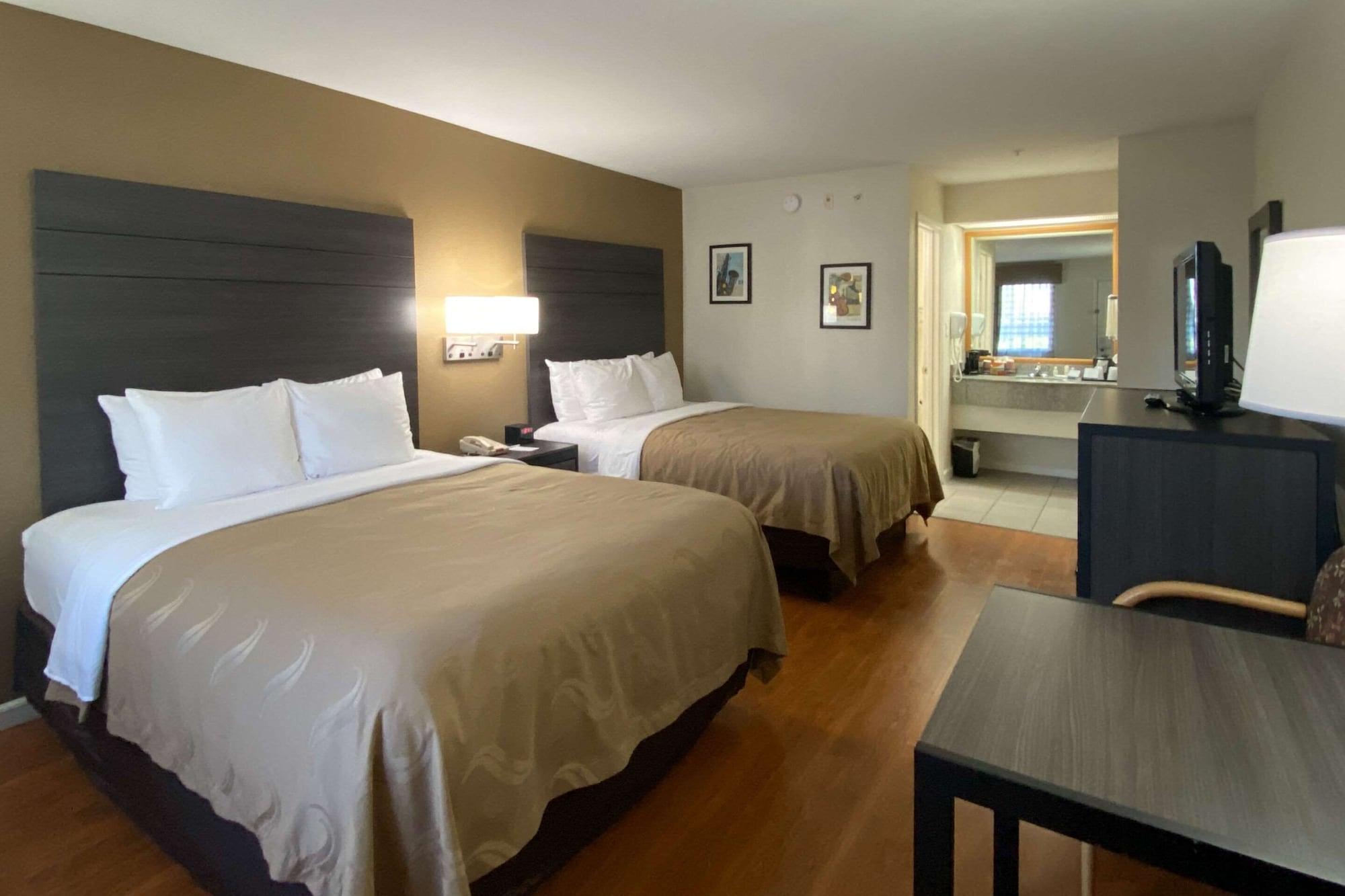 Quality - Hwy 76 Hotel Branson