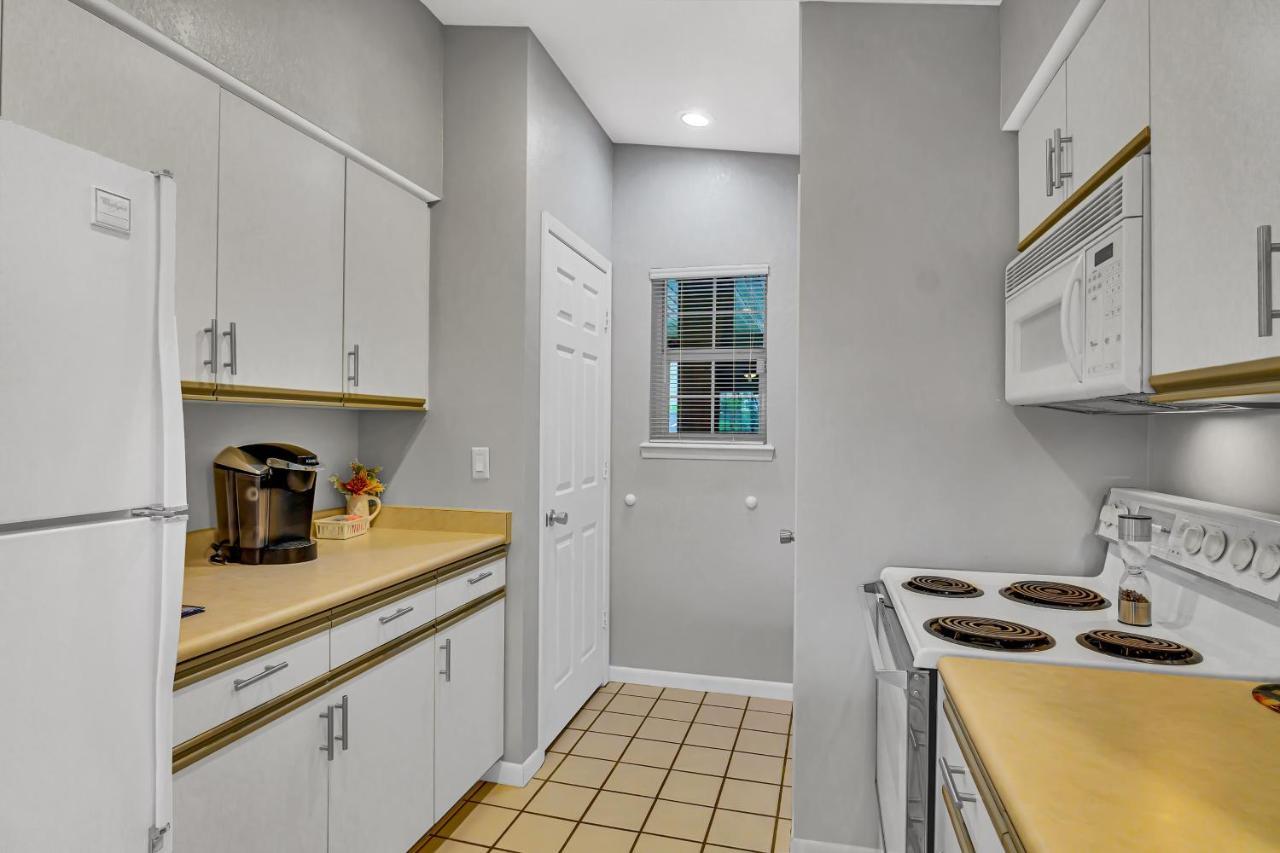 Apartment Fairway Heights *