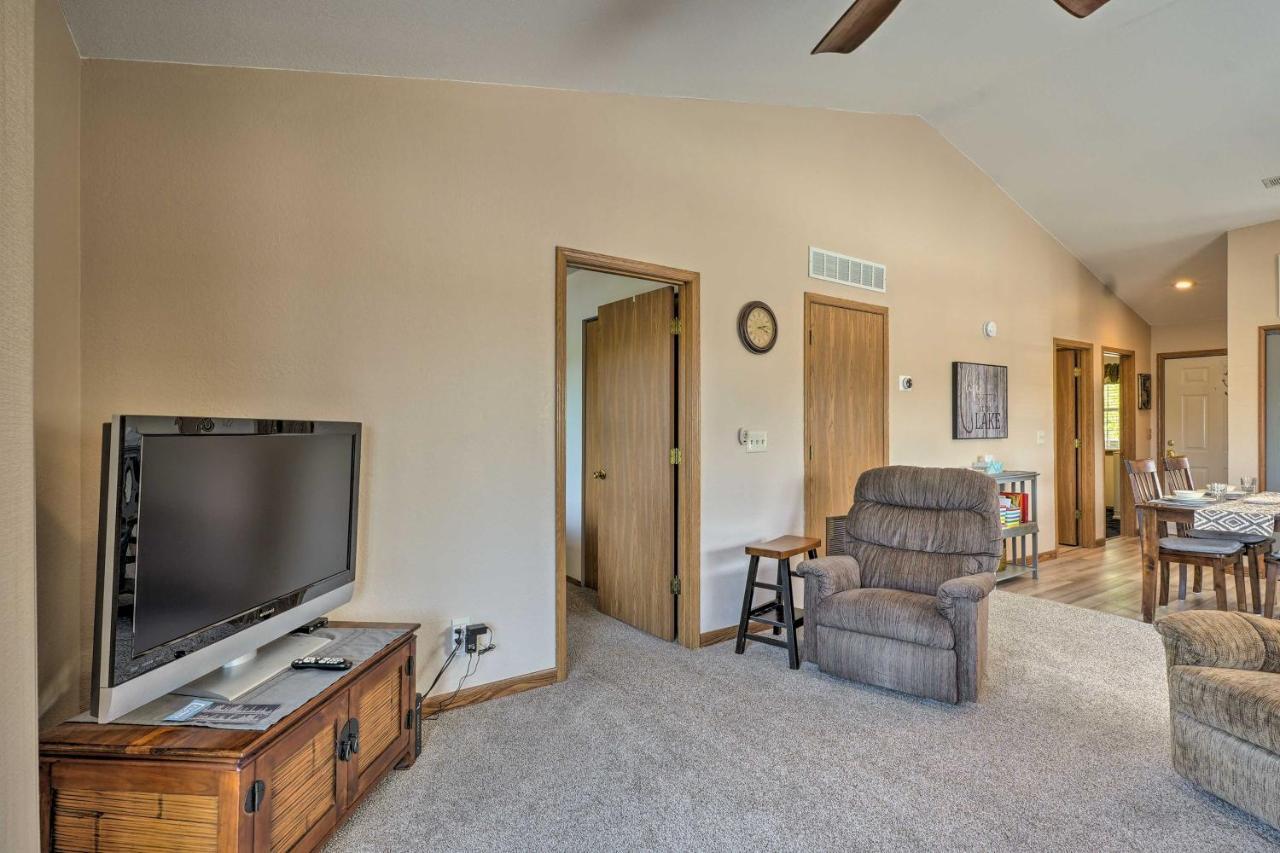 Apartment Less Than 1 Mi To Silver Dollar City!