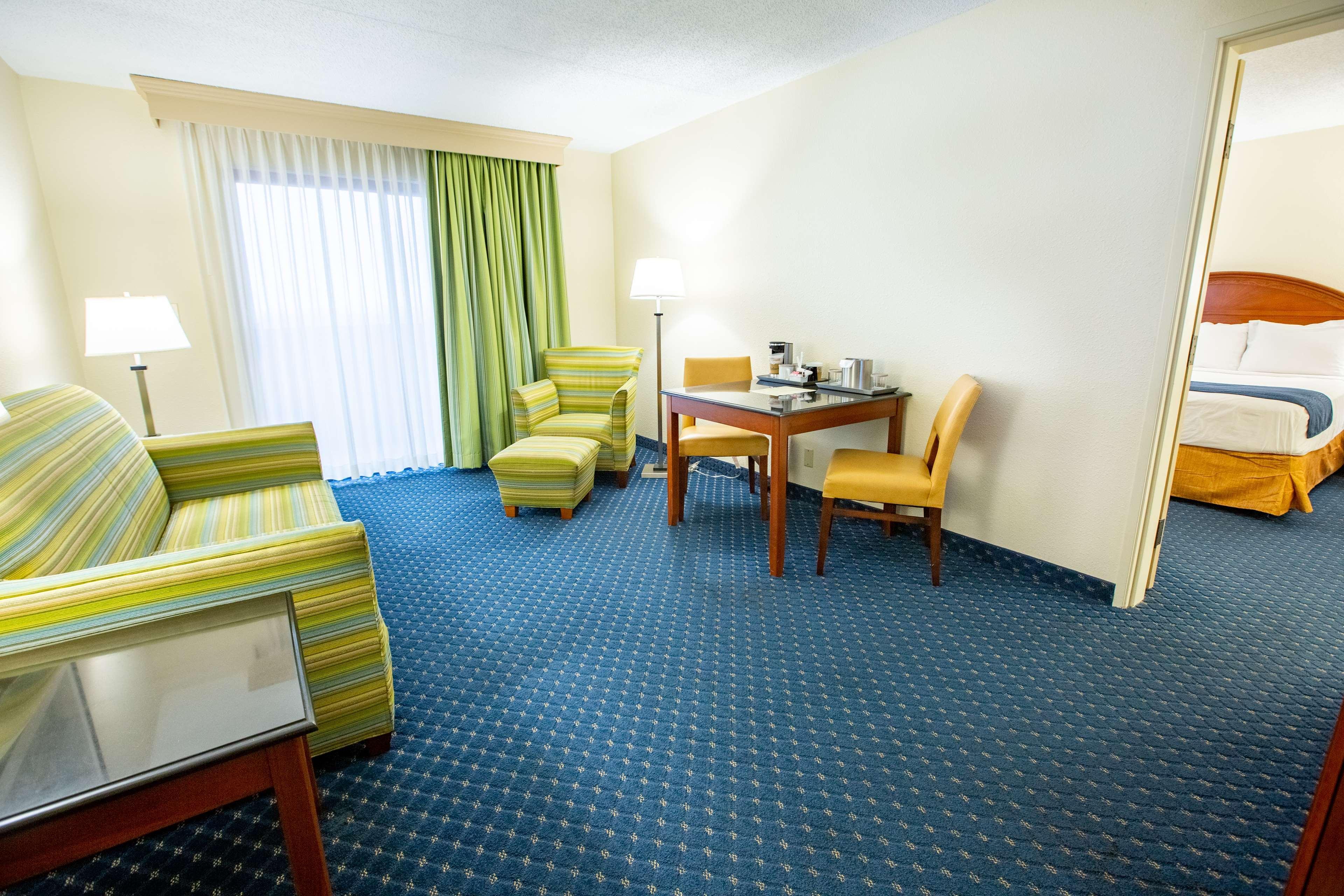 Radisson Hotel 3*