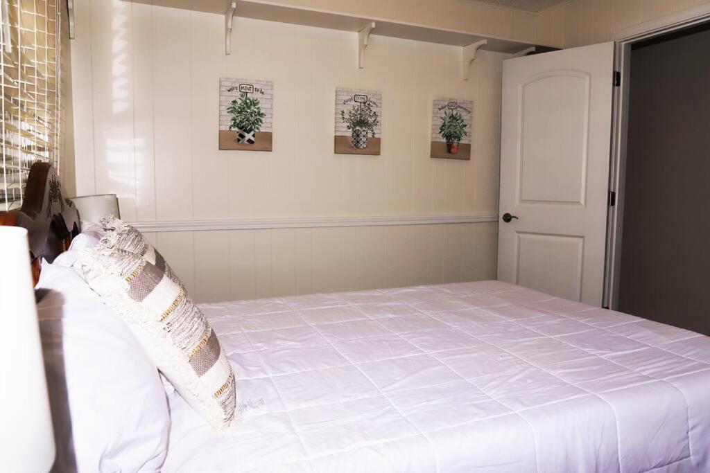 Holiday home 3 Bedroom Vacation Next To Silver Dollar Branson